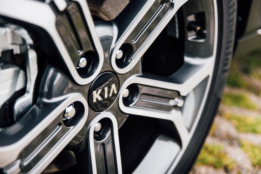 Колеса Kia XCeed 1.6 CRDi 2019 года  (UK) (фото 46 из 107)